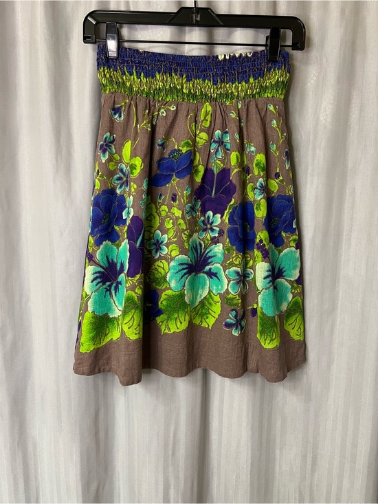 Free People Dresses & Skirts - Free People Cotton and Linen blend floral skirt size XS